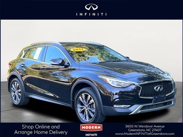 2017 INFINITI QX30 Premium