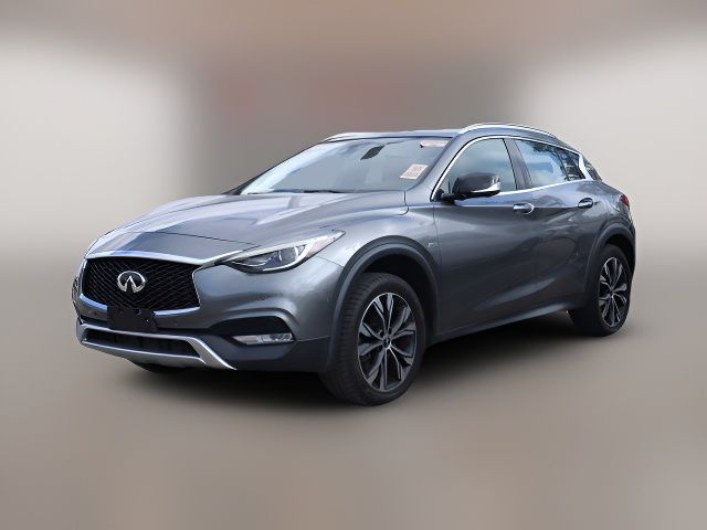 2017 INFINITI QX30 Premium