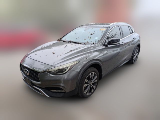 2017 INFINITI QX30 Premium