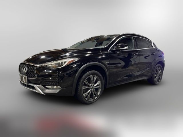 2017 INFINITI QX30 Premium