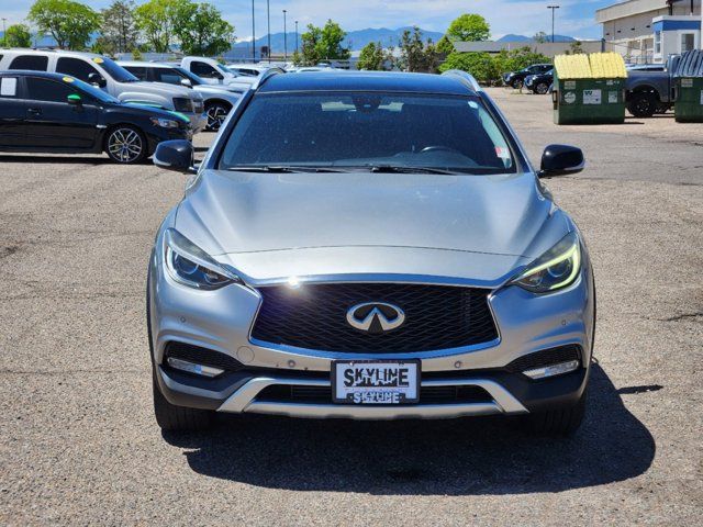 2017 INFINITI QX30 Premium