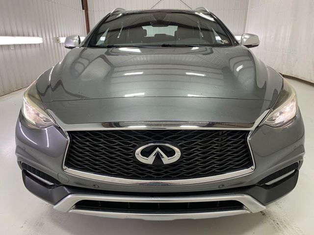 2017 INFINITI QX30 Premium