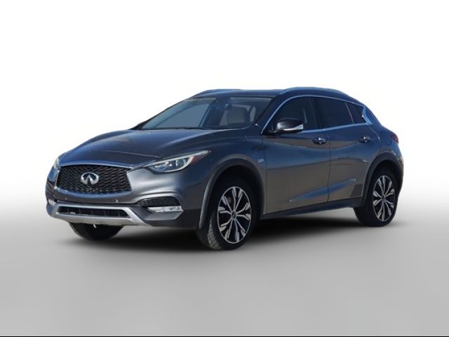 2017 INFINITI QX30 Premium