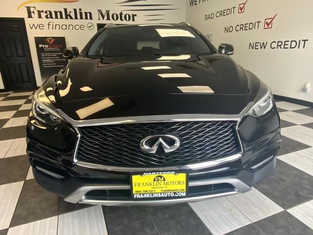 2017 INFINITI QX30 Premium