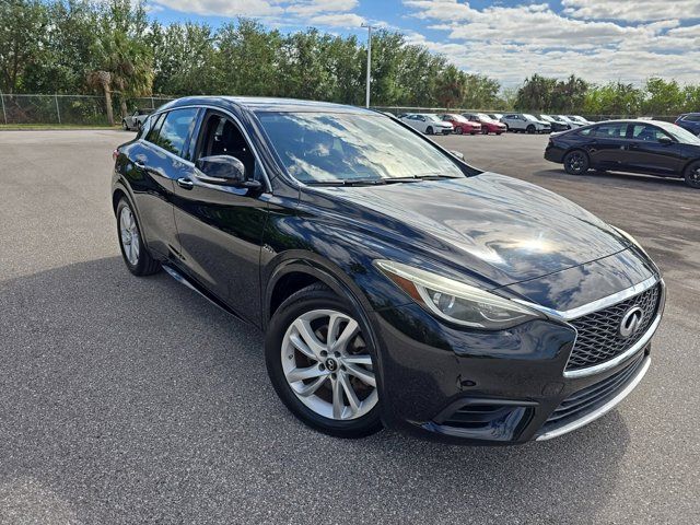 2017 INFINITI QX30 Base