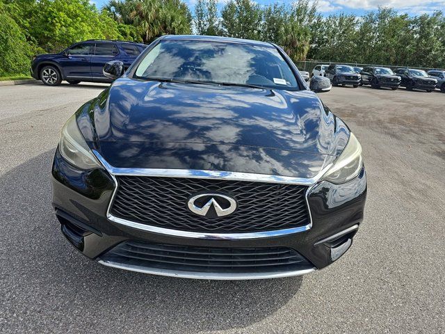 2017 INFINITI QX30 Base