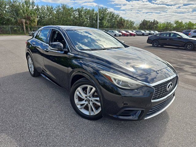 2017 INFINITI QX30 Base