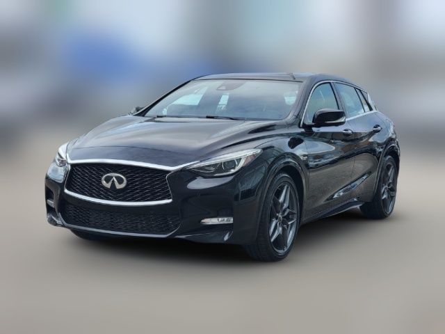 2017 INFINITI QX30 Sport