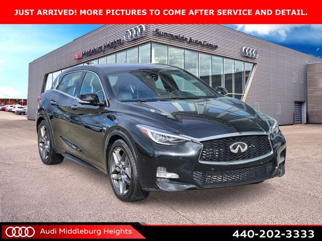 2017 INFINITI QX30 Sport