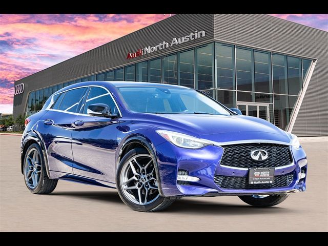 2017 INFINITI QX30 Sport