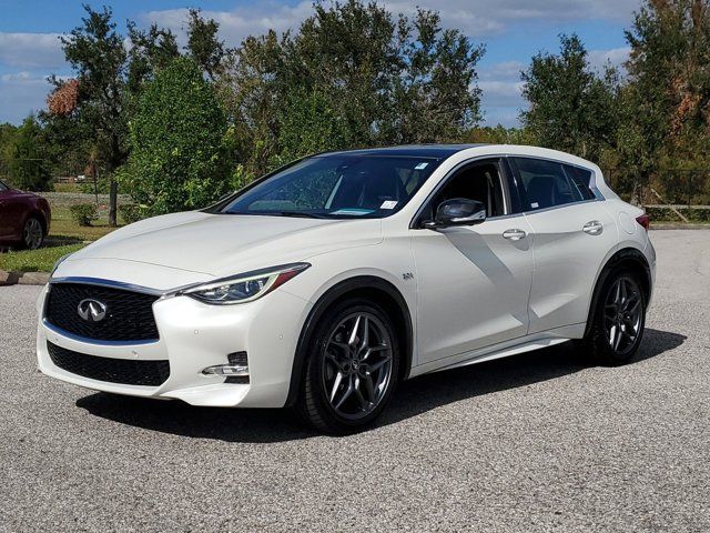 2017 INFINITI QX30 Sport