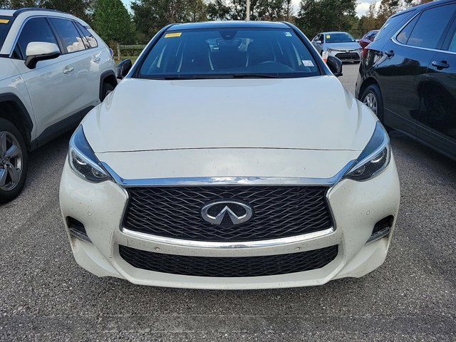 2017 INFINITI QX30 Sport