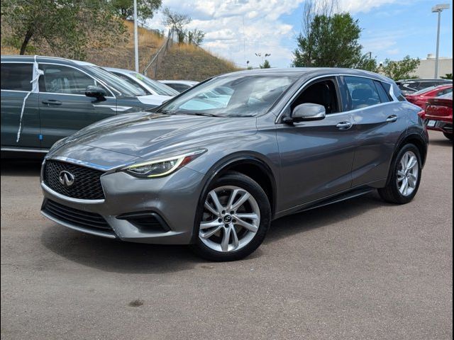 2017 INFINITI QX30 Base