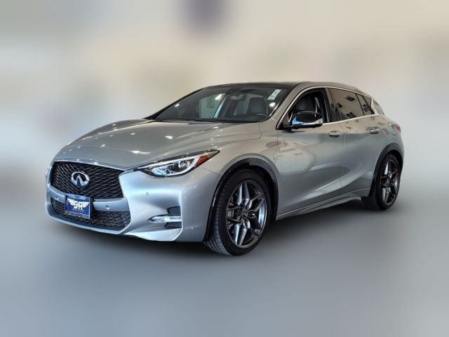 2017 INFINITI QX30 Sport