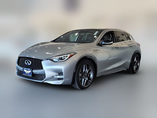 2017 INFINITI QX30 Sport