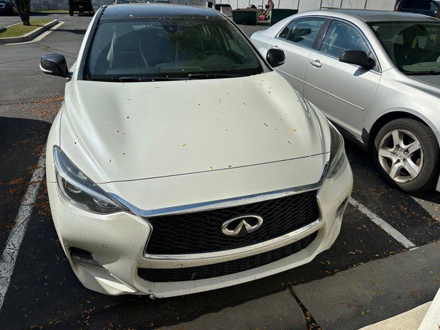 2017 INFINITI QX30 Sport