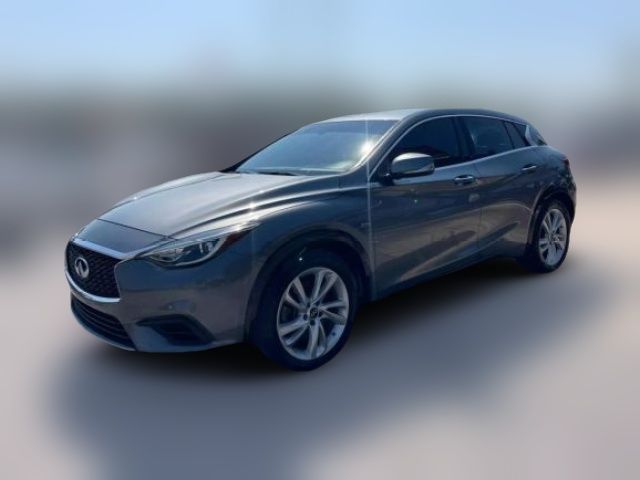 2017 INFINITI QX30 Luxury