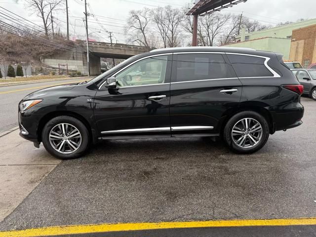 2017 INFINITI QX60 Base