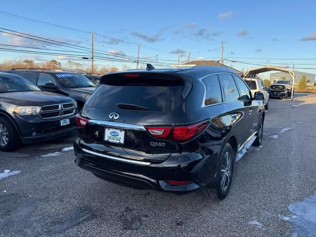 2017 INFINITI QX60 Base