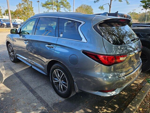 2017 INFINITI QX60 Base