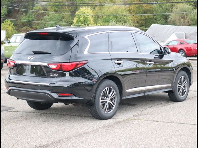 2017 INFINITI QX60 Base