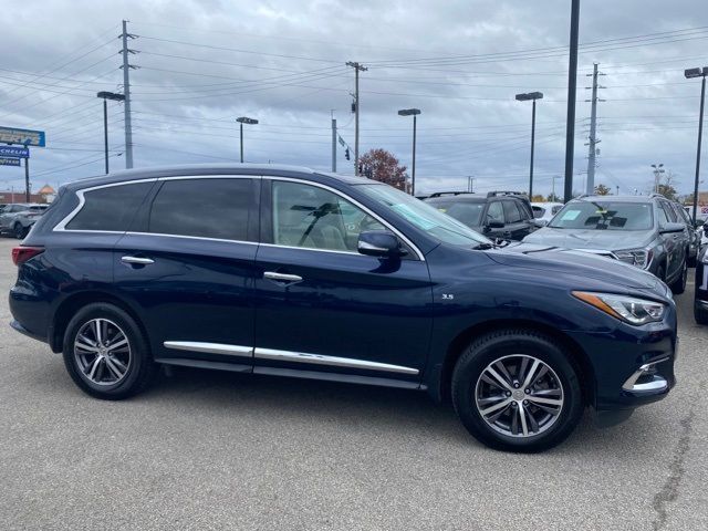 2017 INFINITI QX60 Base