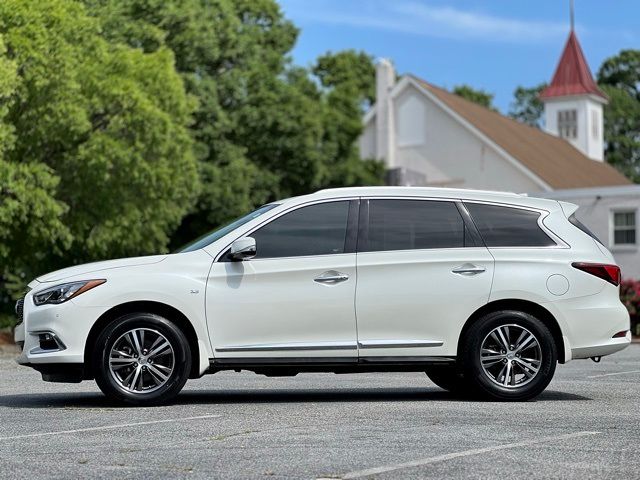 2017 INFINITI QX60 Base