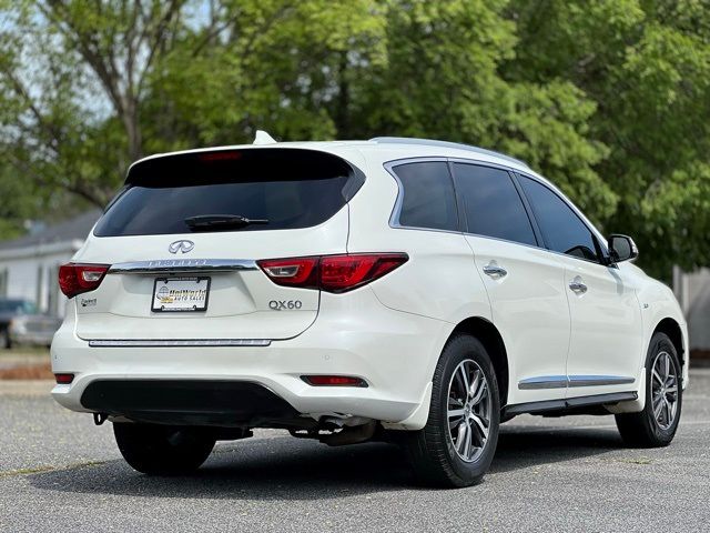 2017 INFINITI QX60 Base