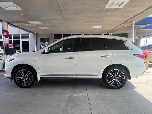 2017 INFINITI QX60 Base