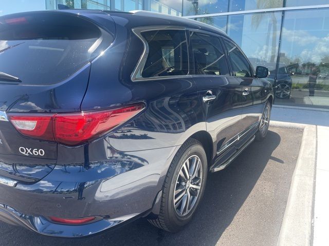 2017 INFINITI QX60 Base