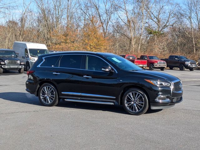 2017 INFINITI QX60 Base