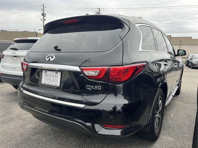 2017 INFINITI QX60 Base