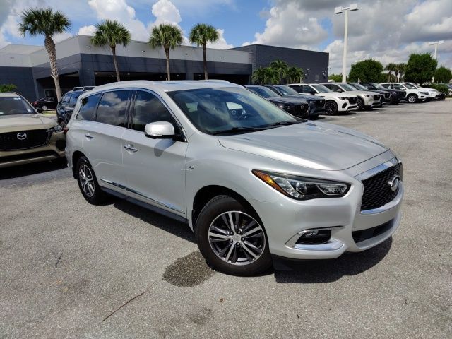 2017 INFINITI QX60 Base