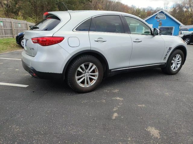 2017 INFINITI QX70 Base