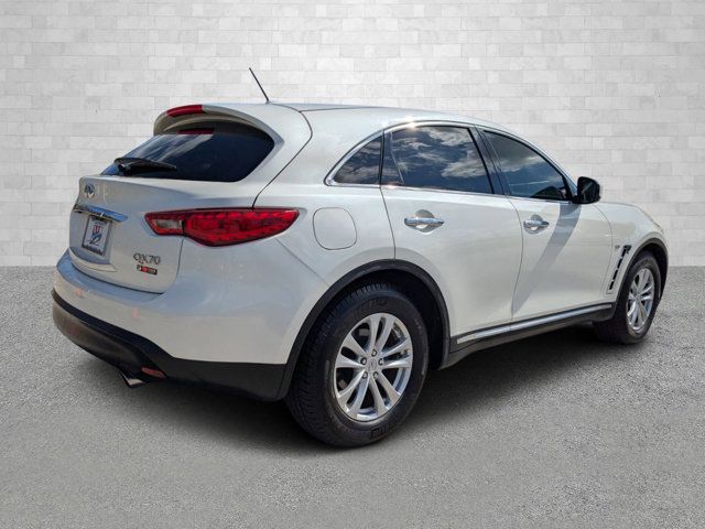 2017 INFINITI QX70 Base