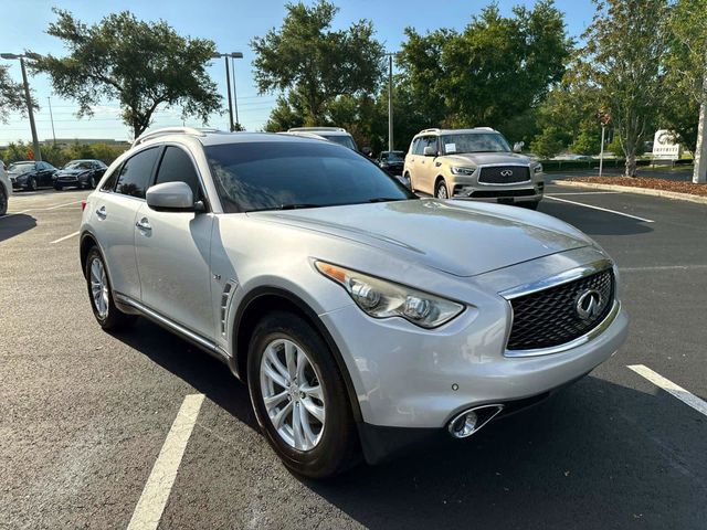 2017 INFINITI QX70 Base