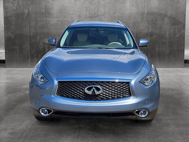 2017 INFINITI QX70 Base