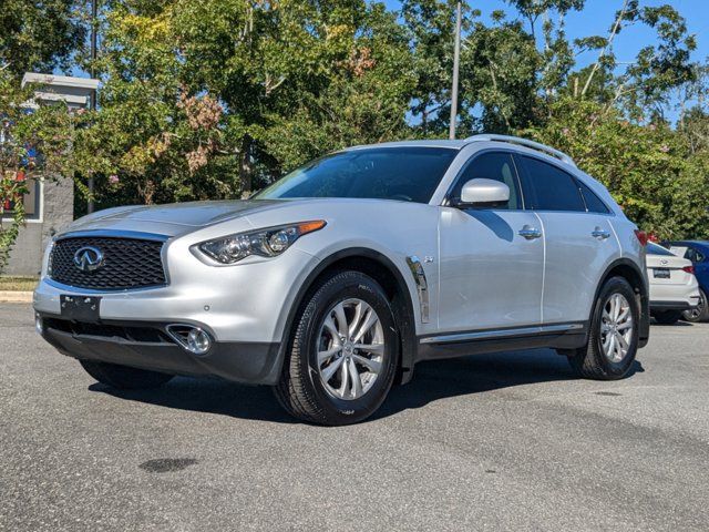 2017 INFINITI QX70 Base