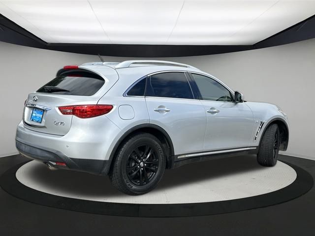 2017 INFINITI QX70 Base