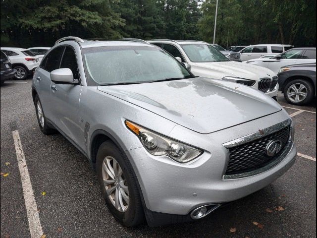 2017 INFINITI QX70 Base