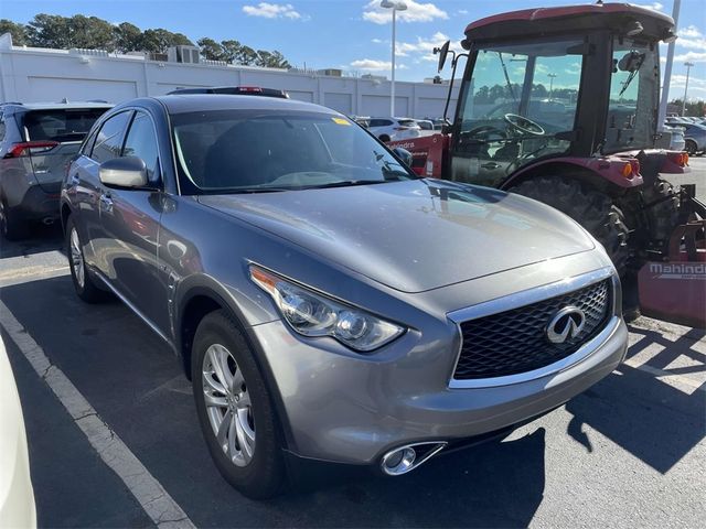 2017 INFINITI QX70 Base