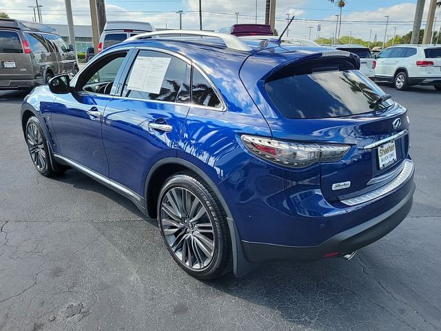 2017 INFINITI QX70 Base