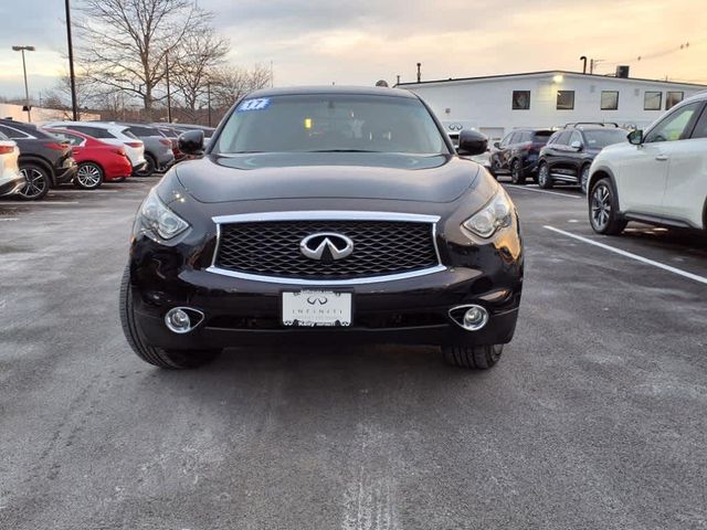 2017 INFINITI QX70 Base