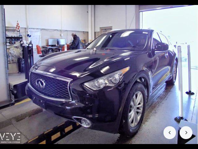 2017 INFINITI QX70 Base