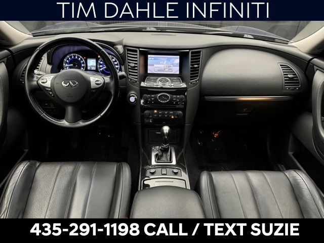 2017 INFINITI QX70 Base