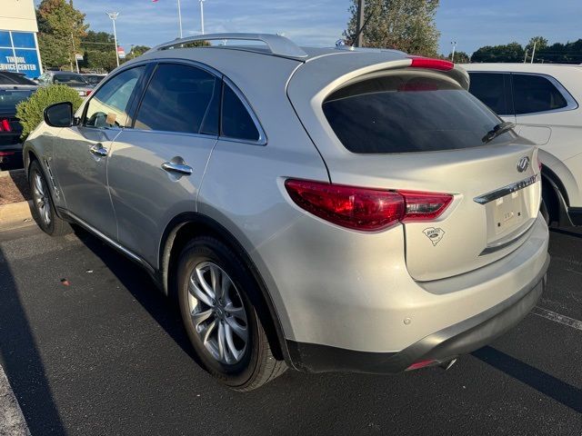 2017 INFINITI QX70 Base