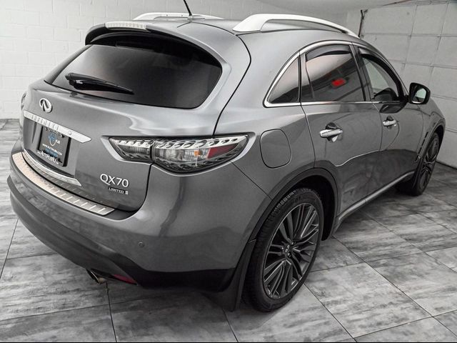 2017 INFINITI QX70 Base