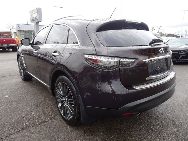 2017 INFINITI QX70 Base