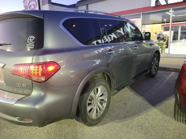 2017 INFINITI QX80 Base