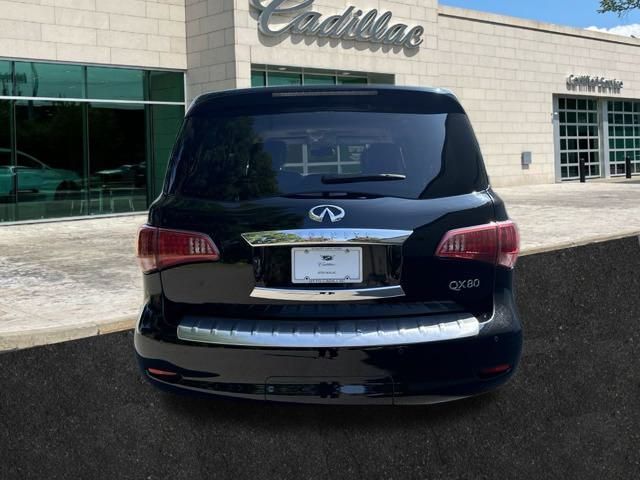 2017 INFINITI QX80 Signature Edition